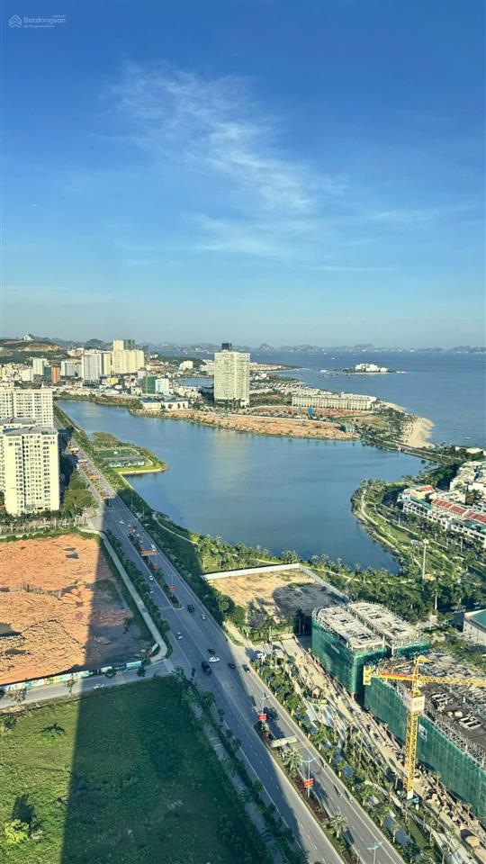 Chính chủ cần chuyển nhượng căn hộ studio + sofa bed | 41,62m | tầng cao view pháo hoa