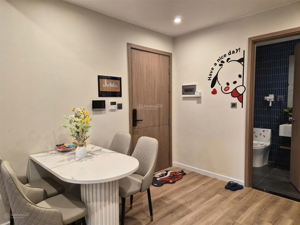 Chính chủ cần chuyển nhượng căn hộ studio + sofa bed | 41,62m | tầng cao view pháo hoa