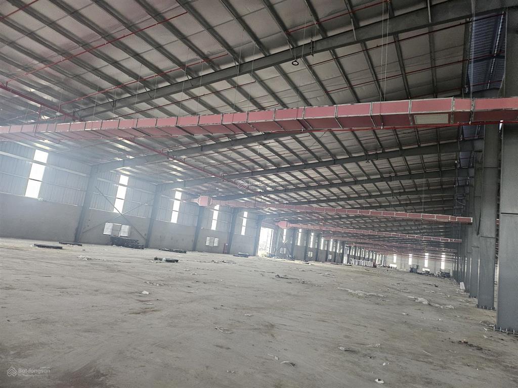 Cho thuê 10.000m2 kho xưởng mới dựng tại mỹ hào. giá tốt nhất, xưởng mới, ko phát sinh phí
