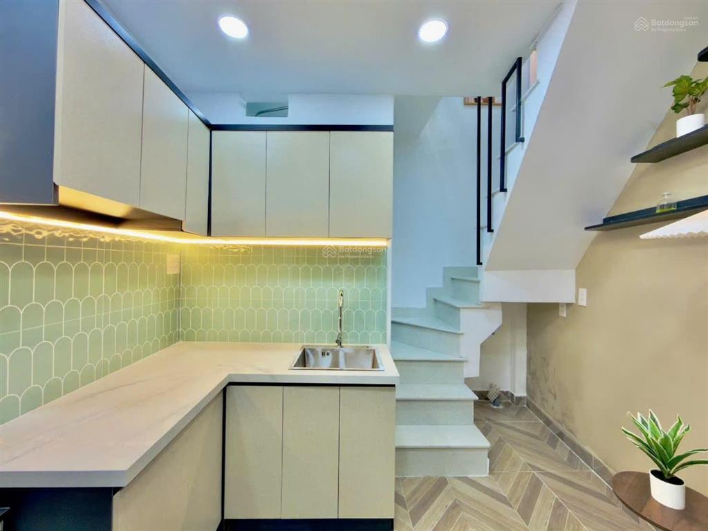 Bán nhà mới đẹp sát mặt tiền ngô đức kế p12 bình thạnh giá chỉ 2,38 tỷ