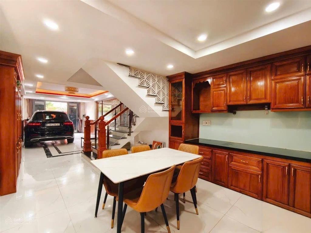 Kẹt tiền giảm mạnh bán rẻ nhà mặt tiền đường số 51 phường 14 gò vấp