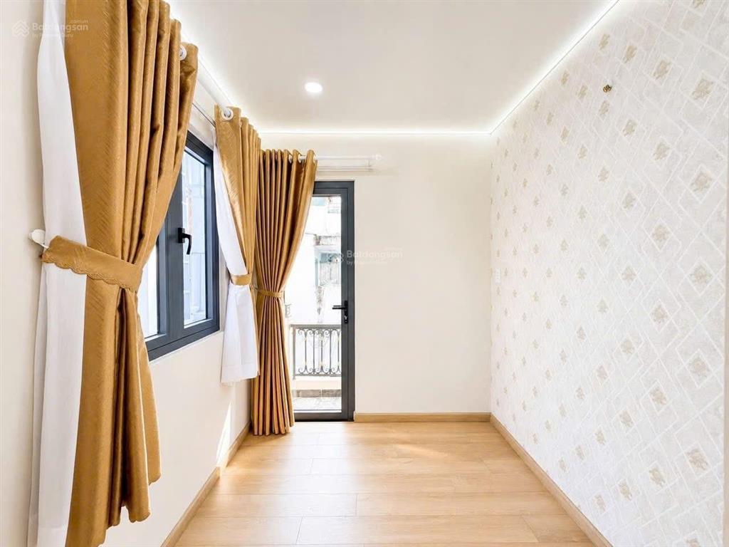 Bán nhà đẹp huỳnh văn bánh, p13, phú nhuận, hẻm vip