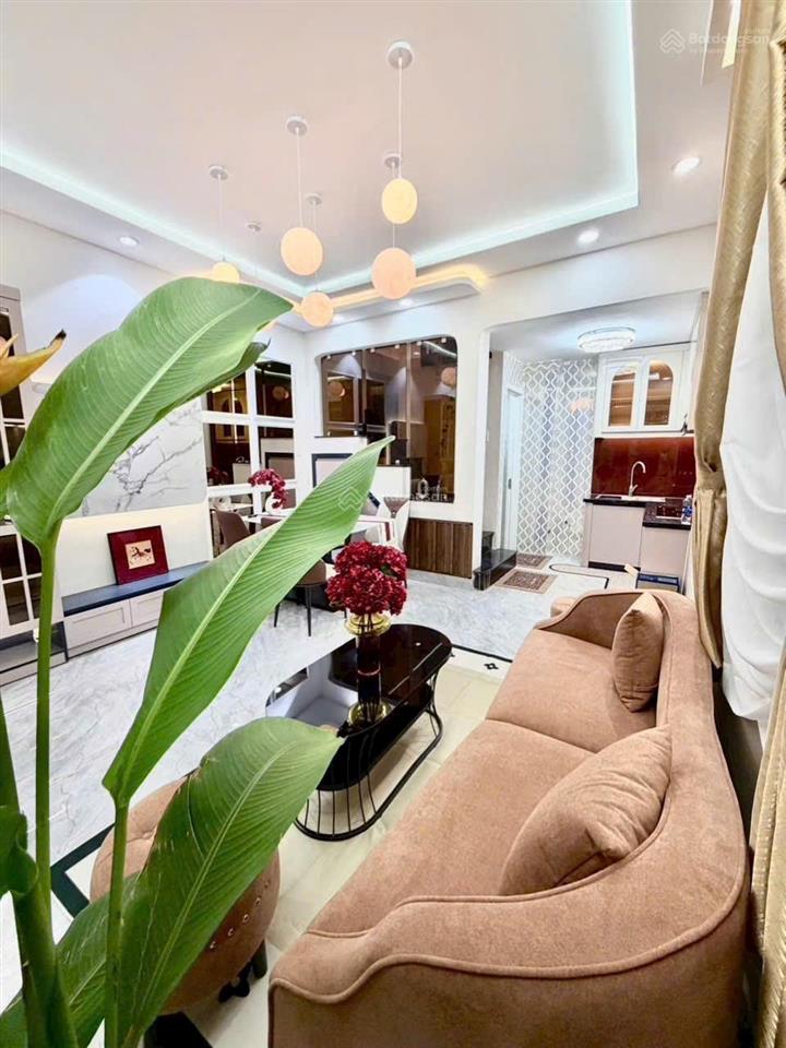 Bán nhà đẹp huỳnh văn bánh, p13, phú nhuận, hẻm vip