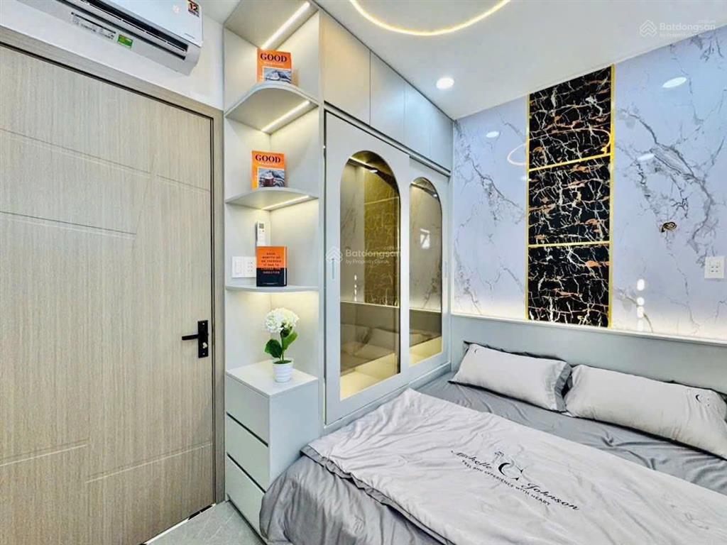 Bán nhà tuyệt đẹp đường nguyễn kiệm p3 gò vấp giá chỉ hơn 5 tỷ