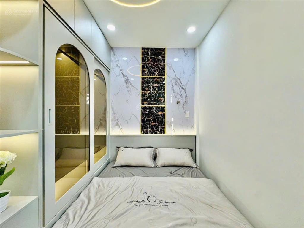 Bán nhà tuyệt đẹp đường nguyễn kiệm p3 gò vấp giá chỉ hơn 5 tỷ