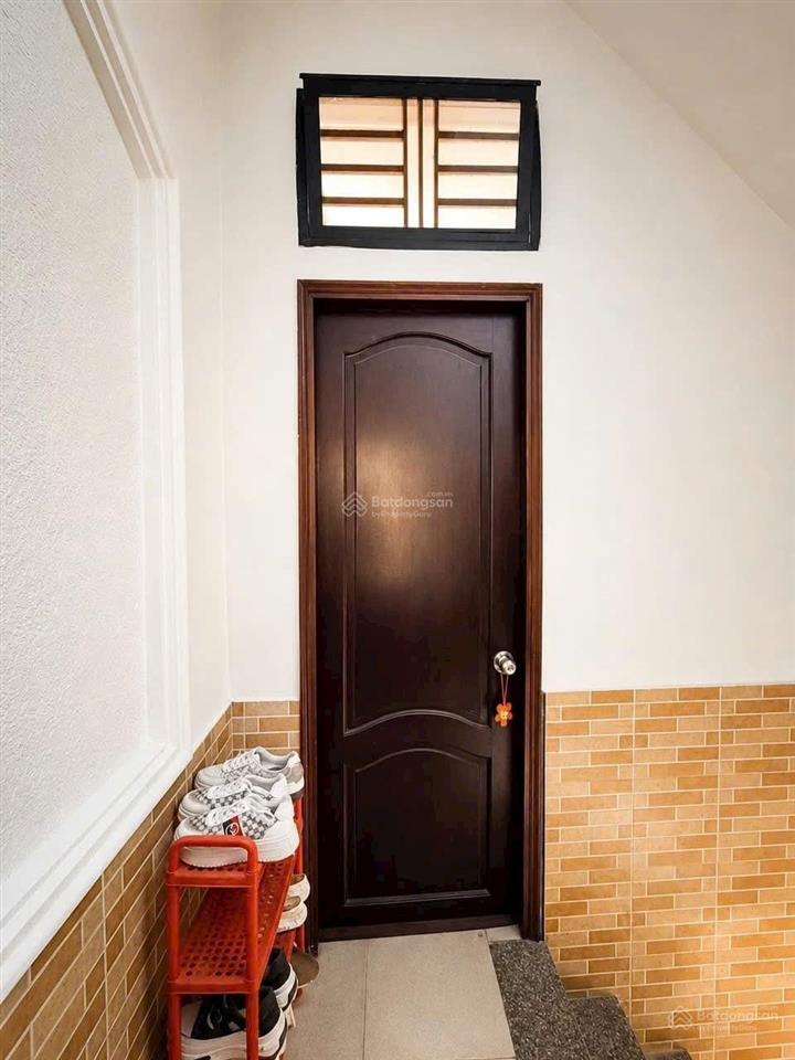 Bán chdv đường nguyễn thượng hiền bình thạnh thu nhập sẵn 33 tr/tháng