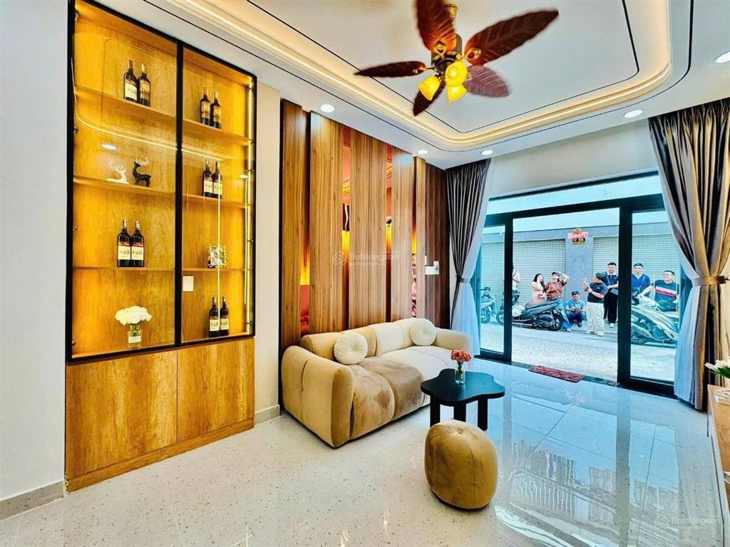 Bán nhà mặt tiền duy tân p13 phú nhuận kinh doanh tốt giá tốt