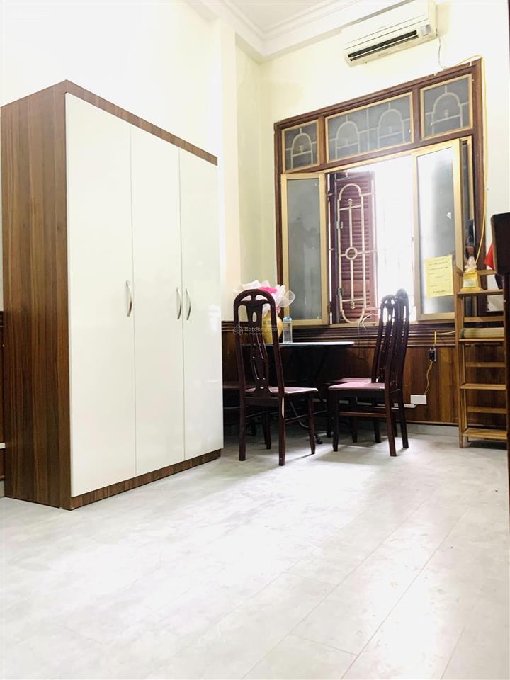 Chính chủ cho thuê toàn bộ nhà mặt phố pháo đài láng làm văn phòng, kinh doanh được luôn