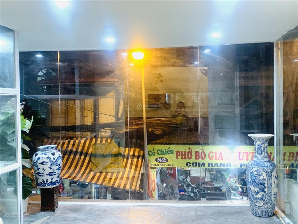 Chính chủ cho thuê toàn bộ nhà mặt phố pháo đài láng làm văn phòng, kinh doanh được luôn