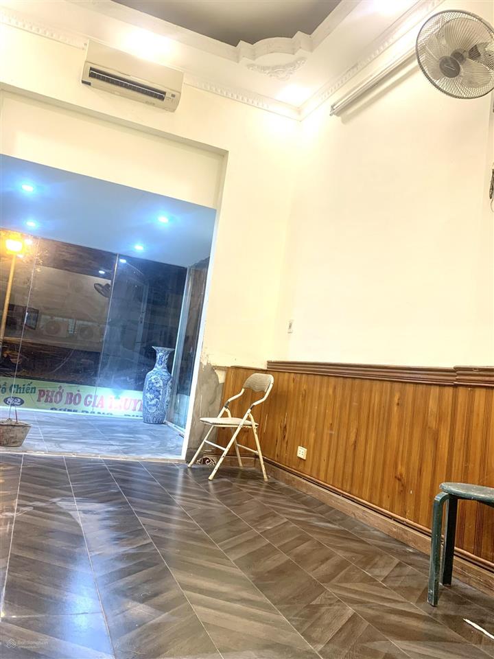 Chính chủ cho thuê toàn bộ nhà mặt phố pháo đài láng làm văn phòng, kinh doanh được luôn