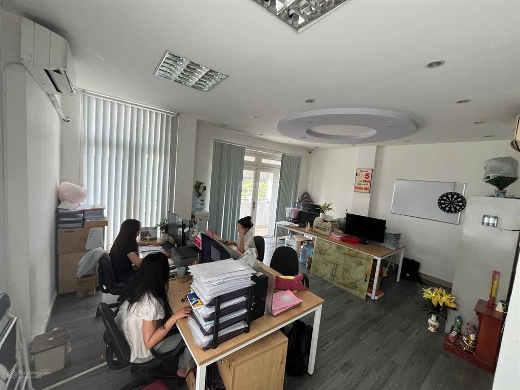 Cho thuê văn phòng mặt tiền nguyễn văn lượng 60m2