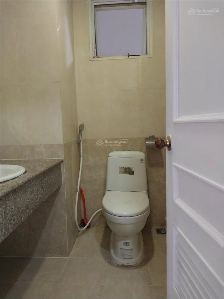 Cần bán gấp chung cư h3 hoàng diệu quận 4. dt 70m2 ,2 phòng ngủ ,1wc ,giá bán 4.75tỷ