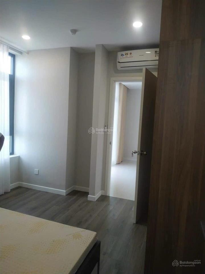 Bán căn hộ hùng vương điện máy , đường tản đà , quận 5 cũ ,dt 54m2, 2pn, 1wc, giá 3,150 tỷ