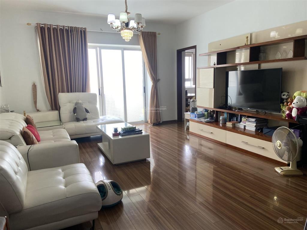 Cần cho thuê căn hộ hùng vương plaza p12, q5, dt 130m2, 3 phòng ngủ, 3 wc, giá 23 triệu/th