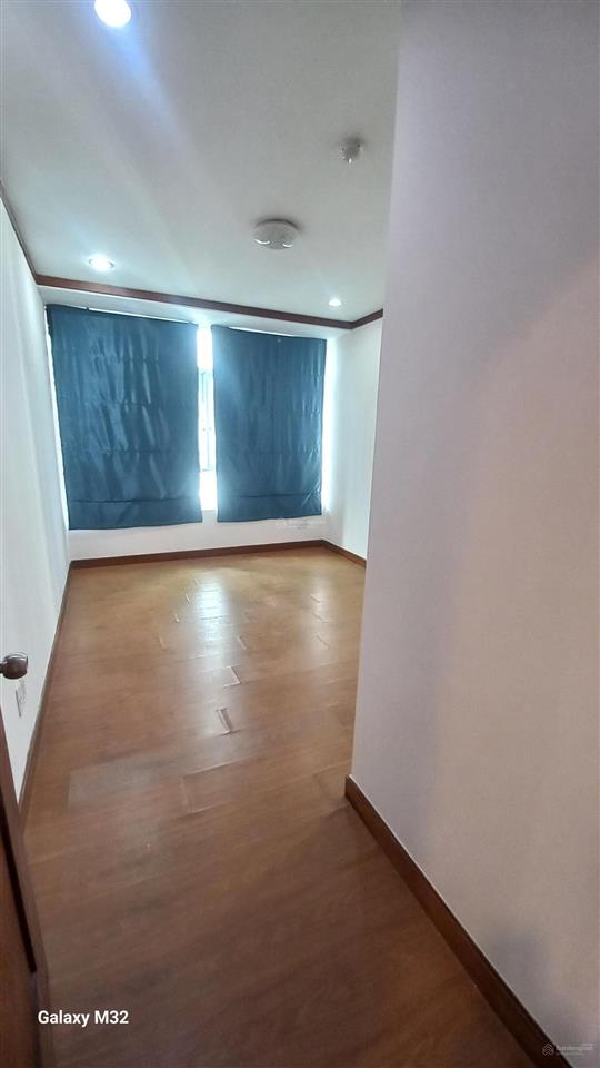 Cần cho thuê căn hộ giai việt  tạ quang bửu, phường chánh hưng. dt 150m, 3pn 2wc nhà sạch đẹp,