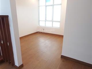 Cần cho thuê căn hộ giai việt, 150m, 3pn 2wc, view hồ bơi, có rèm cửa, bàn ăn, giá 15,5tr/th