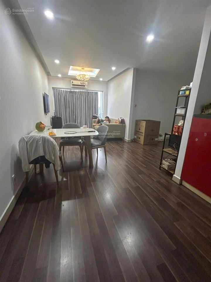 Cần cho thuê gấp căn hộ cao cấp sao mai q.5, 86 m2, 2pn, 2wc, nội thất đầy đủ. giá thuê 14 tr,