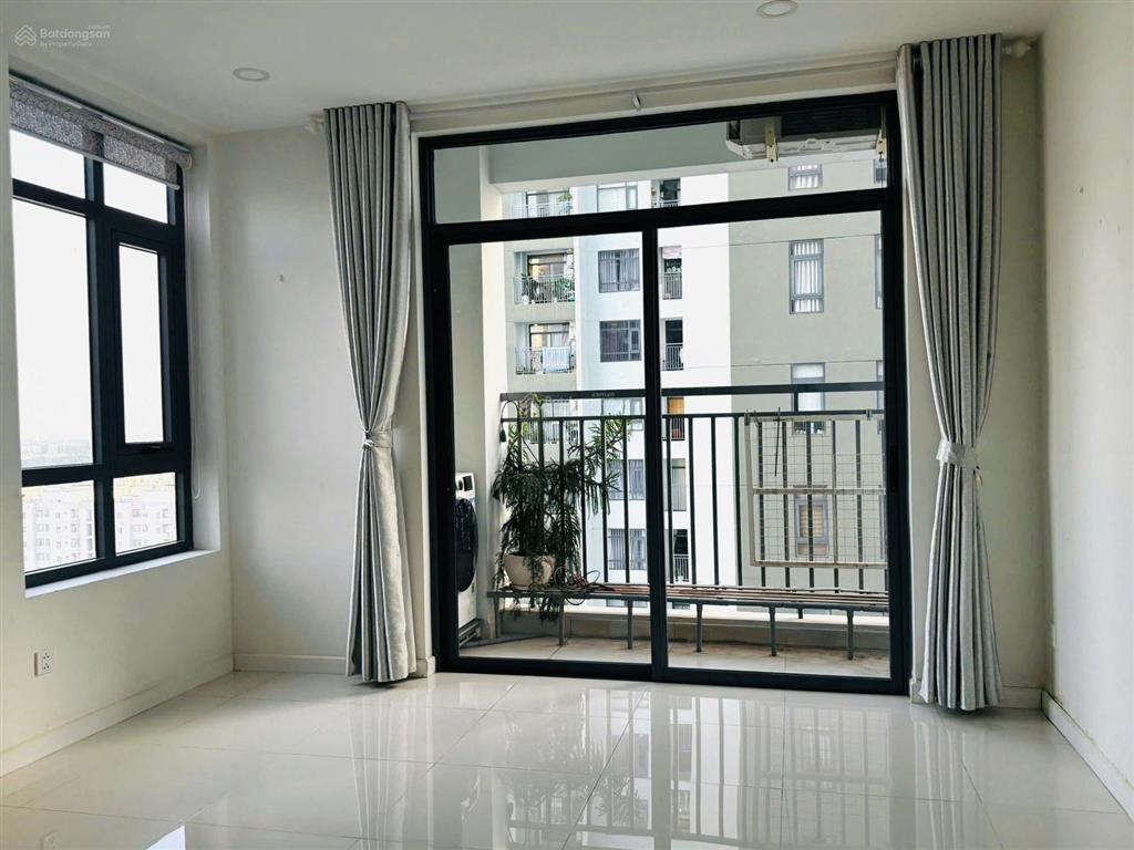 Bán căn hộ central premium  q8, 854 tạ quang bửu, dt 68.82m2, 2pn, 2wc, máy lạnh, rèm giá 4.15tỷ