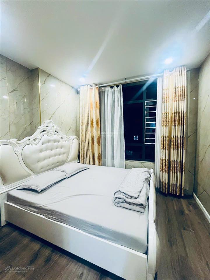 Cho thuê căn hộ central premium dt 70m2, 2pn, 2wc có nội thất. giá 14tr/th, nhà đẹp
