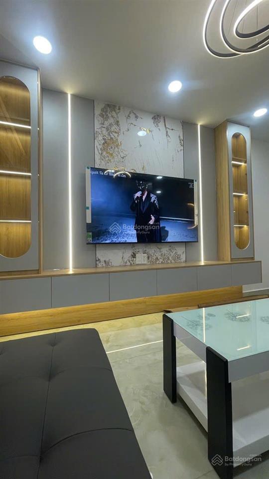 Giá tốt nhất khu cần bán nhanh căn hộ view sân gofl khu căn hộ scenic valley nhà mới làm nội thất