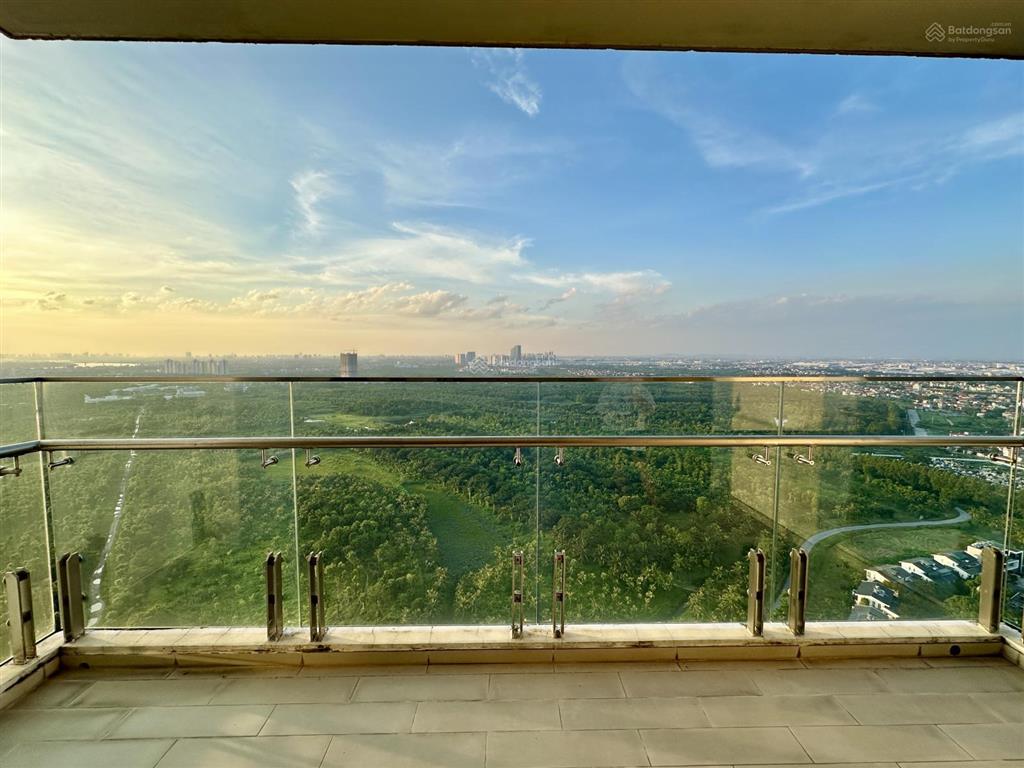 Bán căn hộ park premium view sân golf có thang riêng full nội thất  0862 292 ***