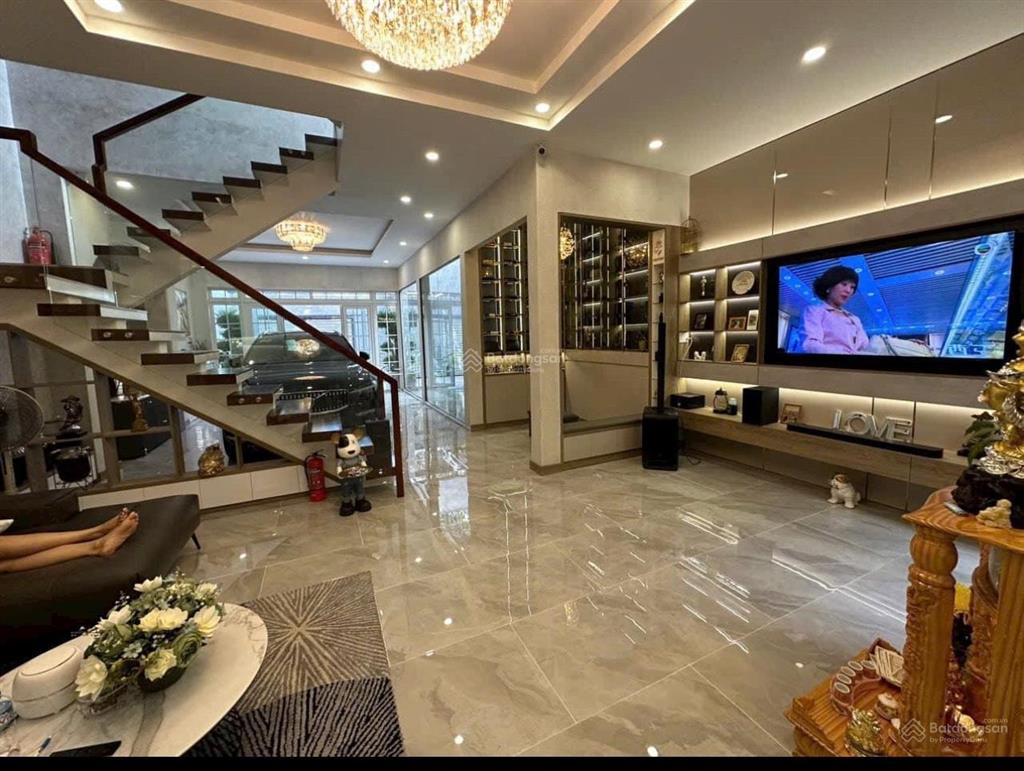 Biệt thự mini nguyễn văn lượng 70m hẻm xe hơi thông hàng xóm citiland sang chảnh