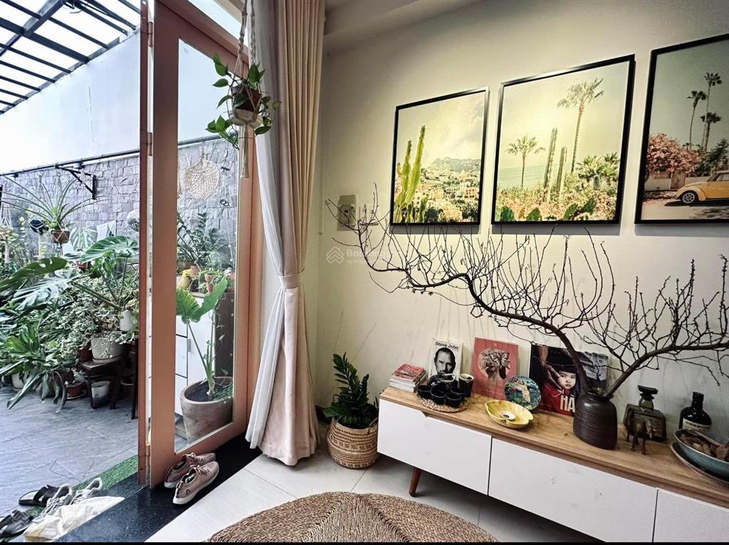 Nhà đẹp giá hời nguyễn thái sơn 52m hẻm 4m chuẩn gầnbv 175 nhỉnh 5 đồng