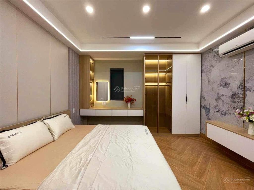 Bán gấp nhà riêng ở đường dương quảng hàm, hẻm thông thoáng, full nội thất, 52m², nhỉnh 6 đồng