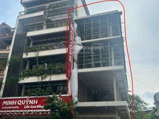 Cho thuê tòa nhà lô góc mặt đường văn cao có thang máy vị trí kinh doanh đắc địa