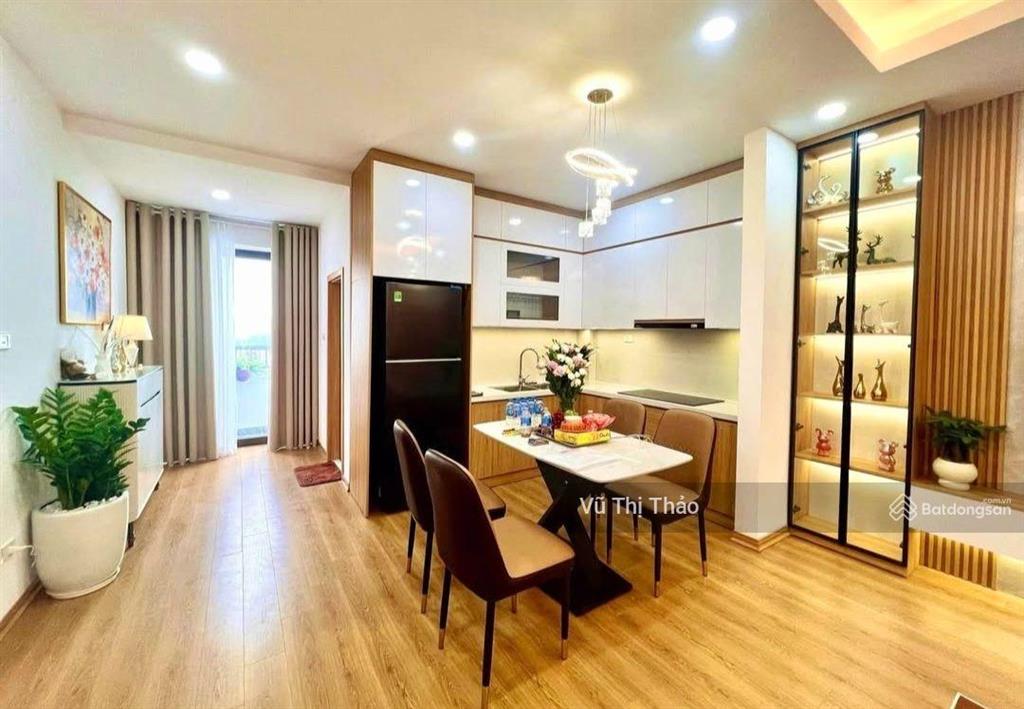 Chính chủ bán nhà tập thể trung tự, hồ đắc di, 100m, 3pn, 2wc, nhà thoáng, khu đẹp, sạch sẽ, sổ sẵn