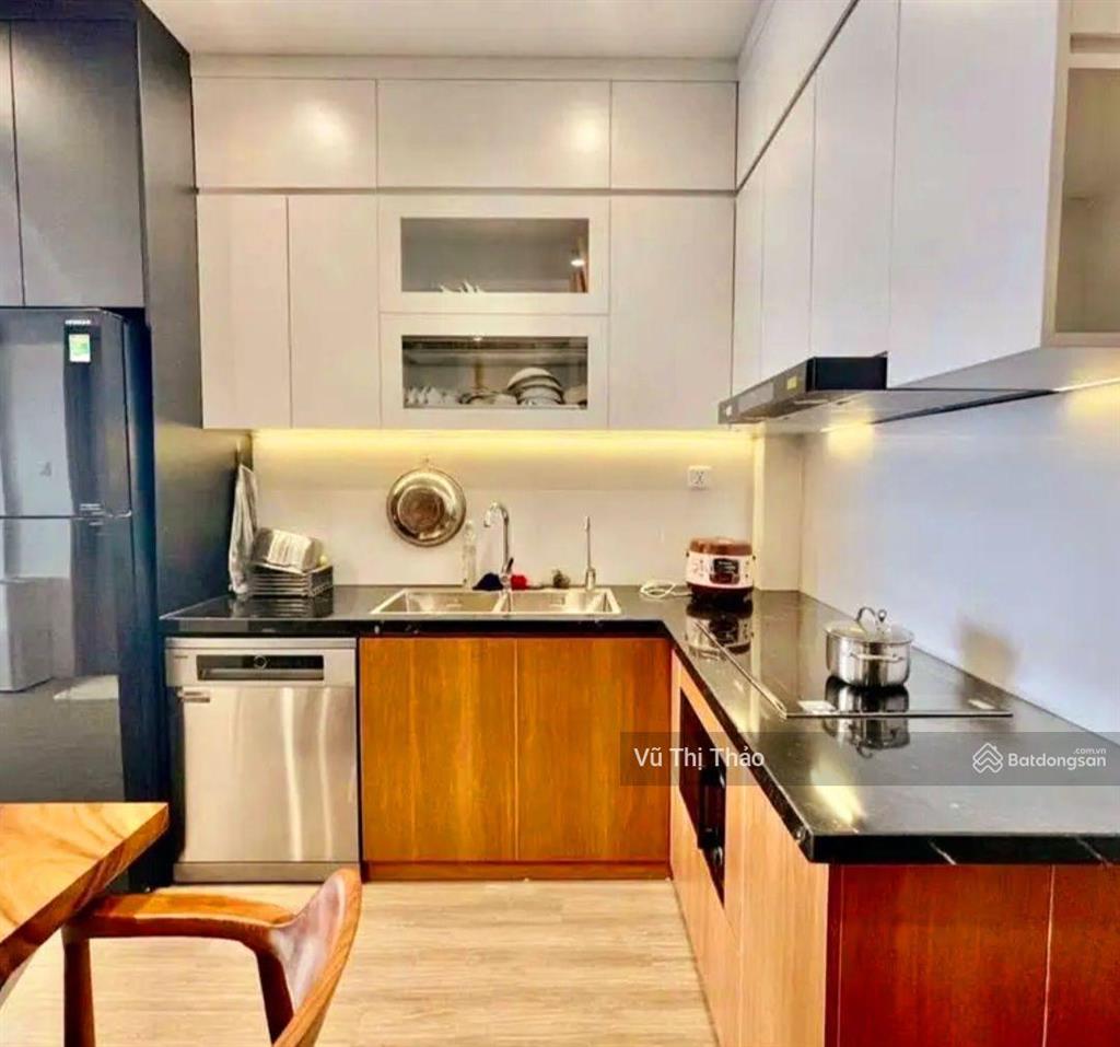 Chính chủ bán nhà tập thể tầng 1 liễu giai, vạn bảo, 62m, ô tô đỗ cửa, nhà đẹp, sẵn ở, sổ đỏ sẵn