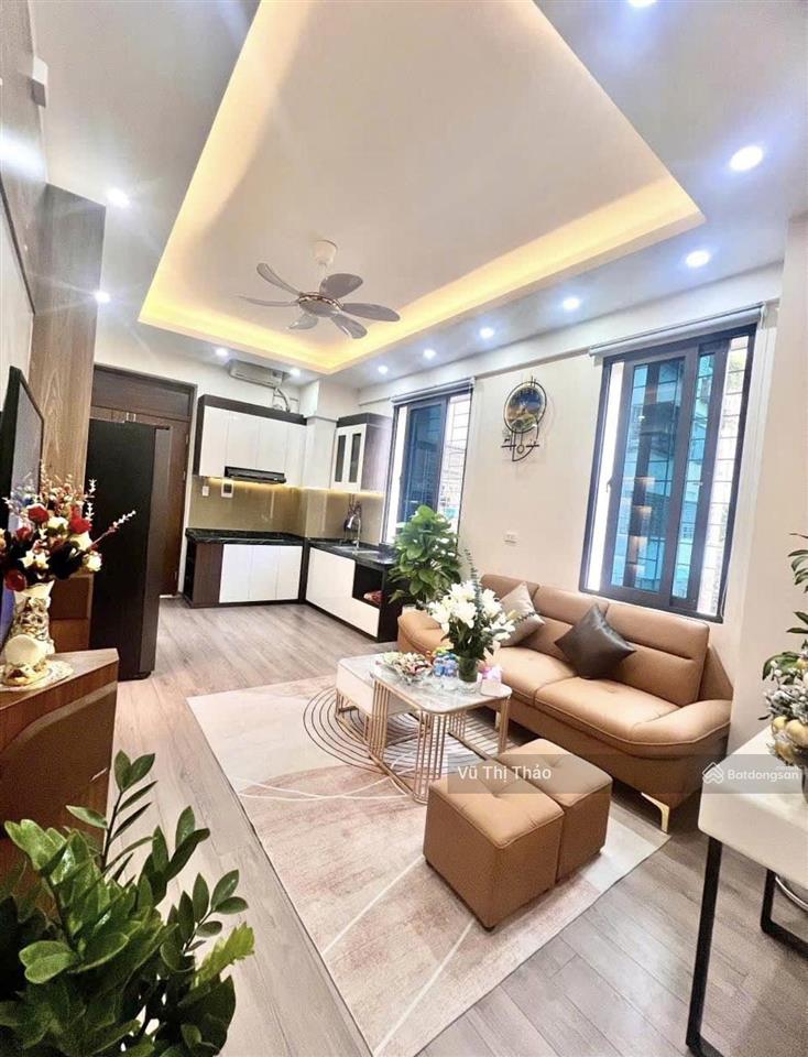 Chính chủ bán nhà tập thể bán nhà tập thể bách khoa, nguyễn hiền, nhà đẹp có sân rộng, lô góc