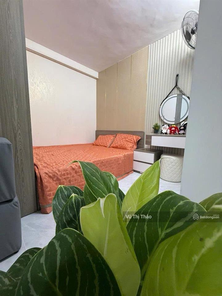 Chính chủ bán nhà tập thể tầng 1 kim mã, ba đình, dt40m, 2 ngủ, 2wc, nhà đẹp, full đồ, sổ đỏ