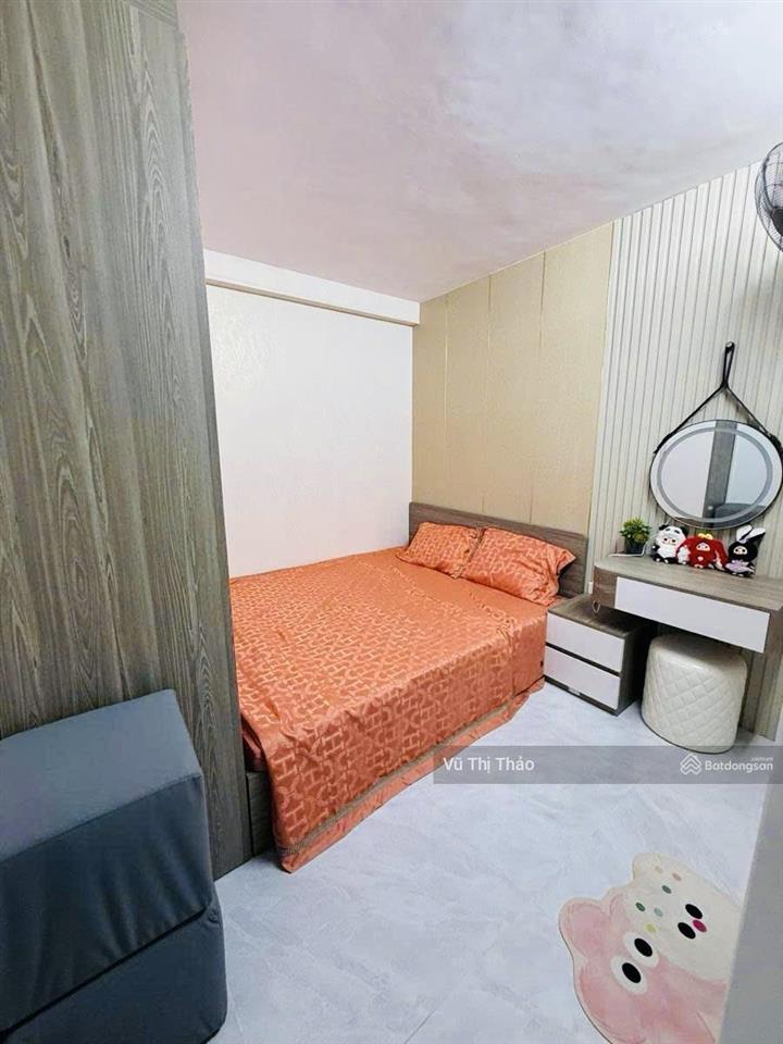 Chính chủ bán nhà tập thể tầng 1 kim mã, ba đình, dt40m, 2 ngủ, 2wc, nhà đẹp, full đồ, sổ đỏ