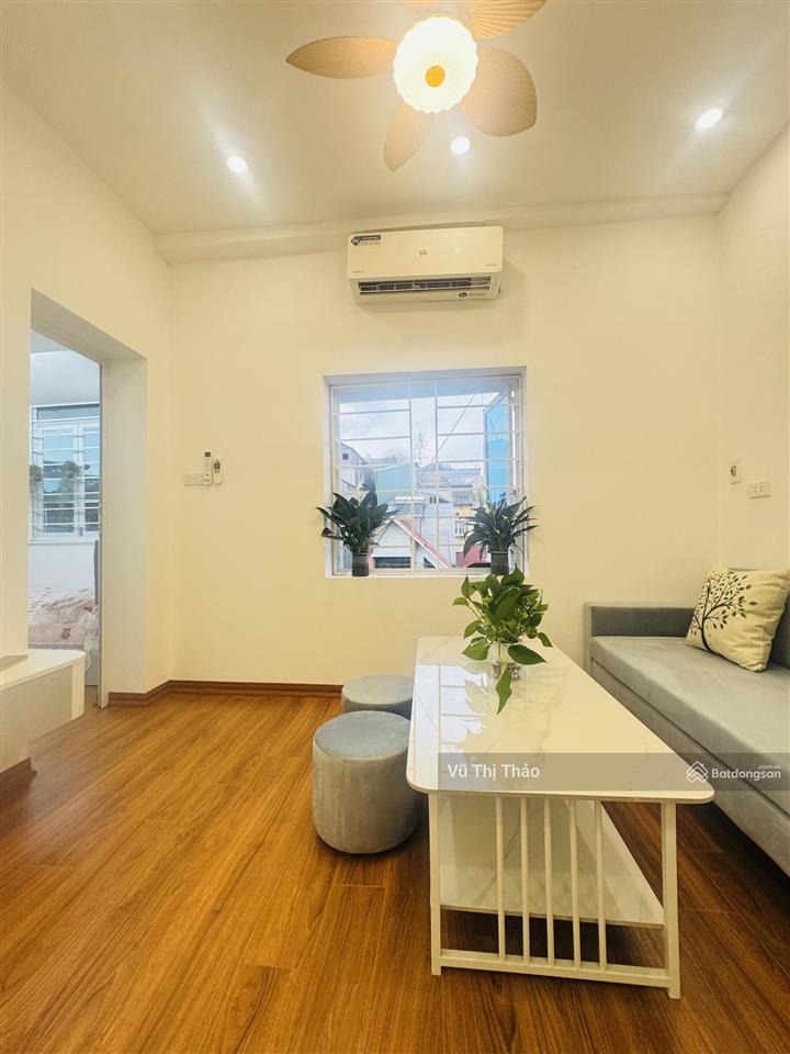 Chính chủ bán nhà tập thể võ thị sáu, quỳnh mai, 45m, 2 ngủ, lô góc, có sân trồng cây, ô tô đỗ cửa.