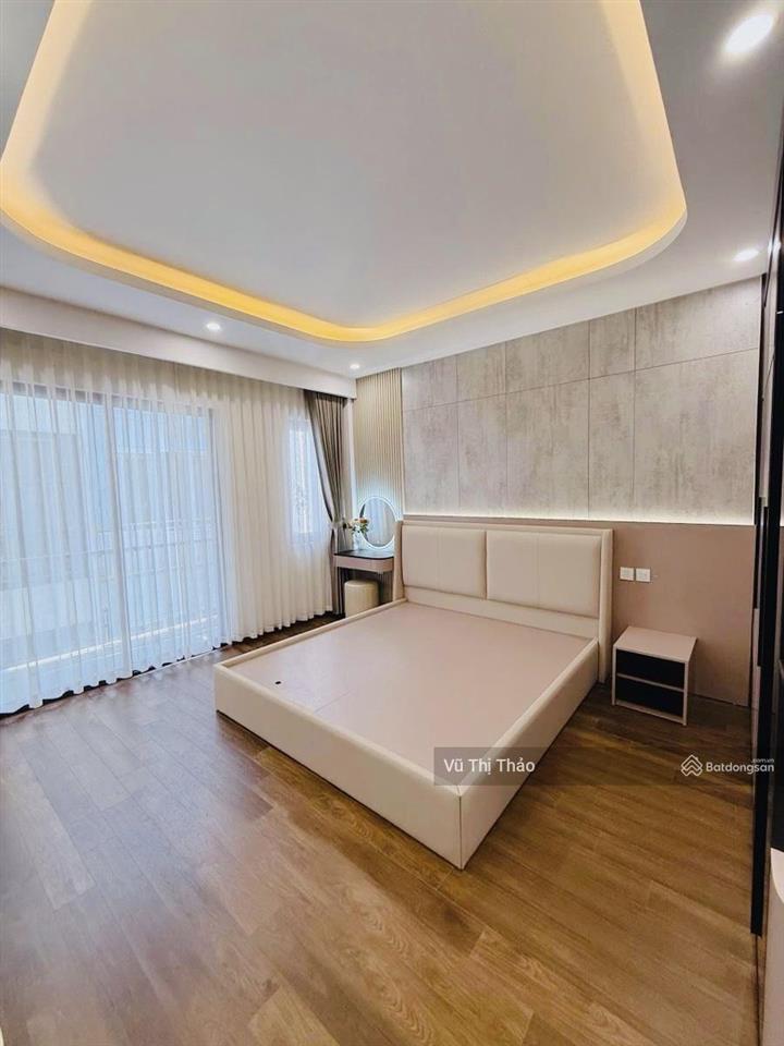 Chính chủ bán nhà đất láng hạ, huỳnh thúc kháng, đống đa, 45m, 5 tầng, lô góc, nhà dân ở, sổ sẵn