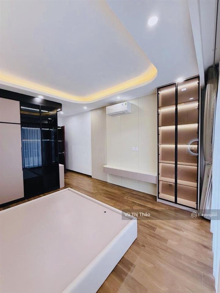 Chính chủ bán nhà đất láng hạ, huỳnh thúc kháng, đống đa, 45m, 5 tầng, lô góc, nhà dân ở, sổ sẵn