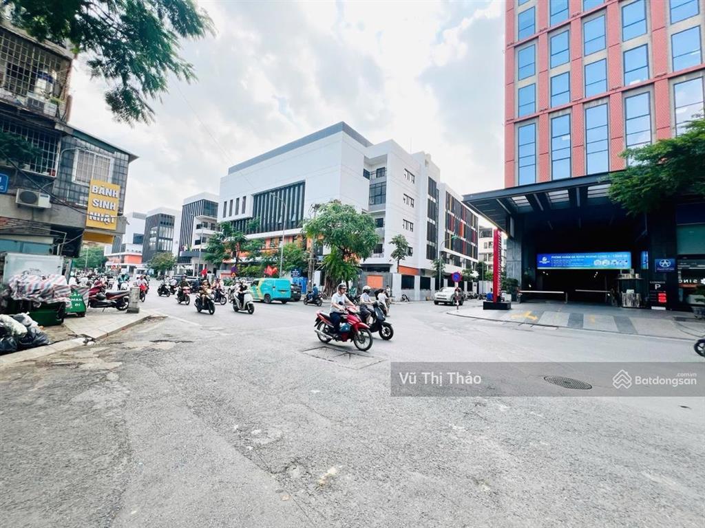 Chính chủ bán nhà tập thể tầng 2.5 phạm ngọc thạch, tôn thất tùng, đống đa, lô góc, 72m, 2pn, 2wc.