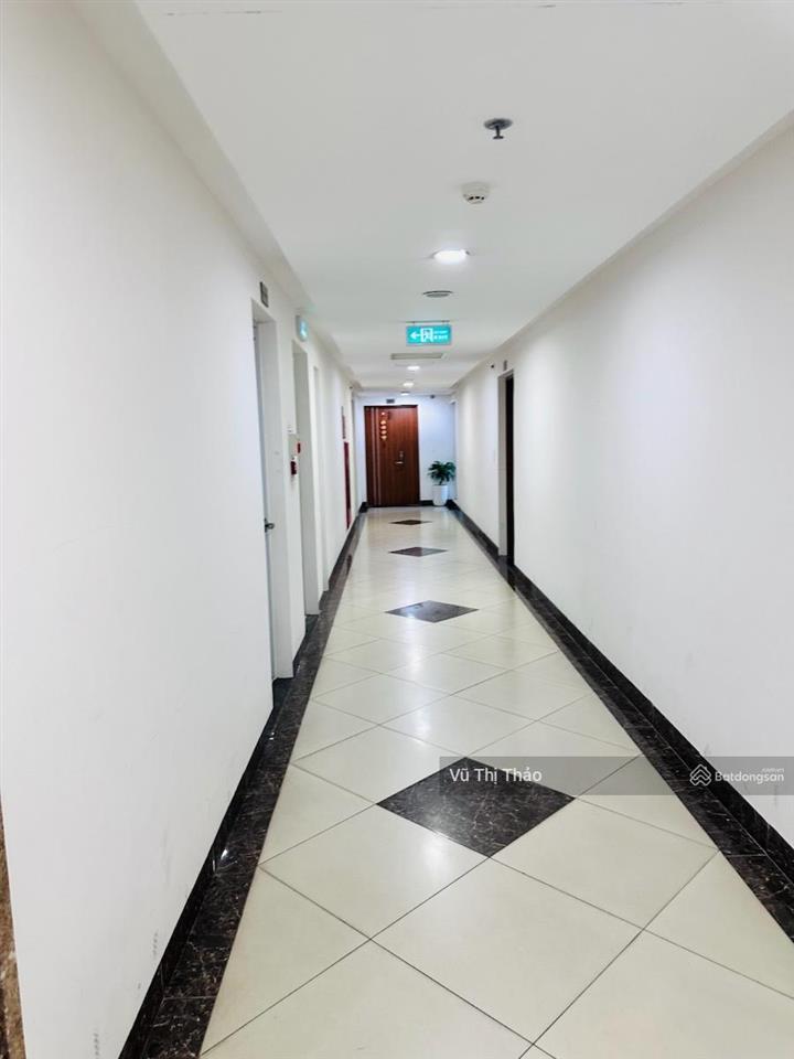 Chính chủ bán nhà chung cư thang máy láng hạ, thái thịnh, 74m, đủ công năng, có hầm, sổ đỏ lâu dài.