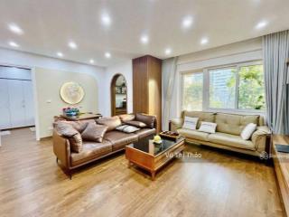 Chính chủ bán nhà tập thể đường phương mai, kim liên, 140m2, mặt phố lớn, sổ đỏ lâu dài, lô góc
