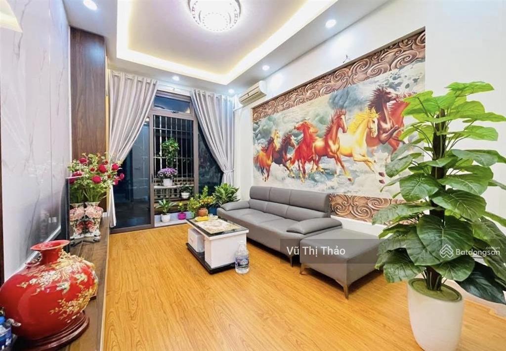 Chính chủ bán nhà tập thể kim liên, khương thượng, 69m2, 3 ngủ, lô góc, ô tô đỗ cửa, sổ lâu dài