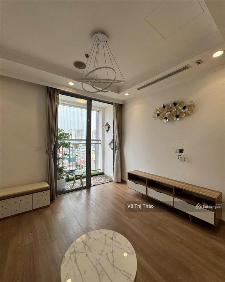 Chủ nhà chuyển vào sài gòn, cần bán nhà tập thể huỳnh thúc kháng, 52m2, mặt phố ô tô, sổ đỏ lâu dài