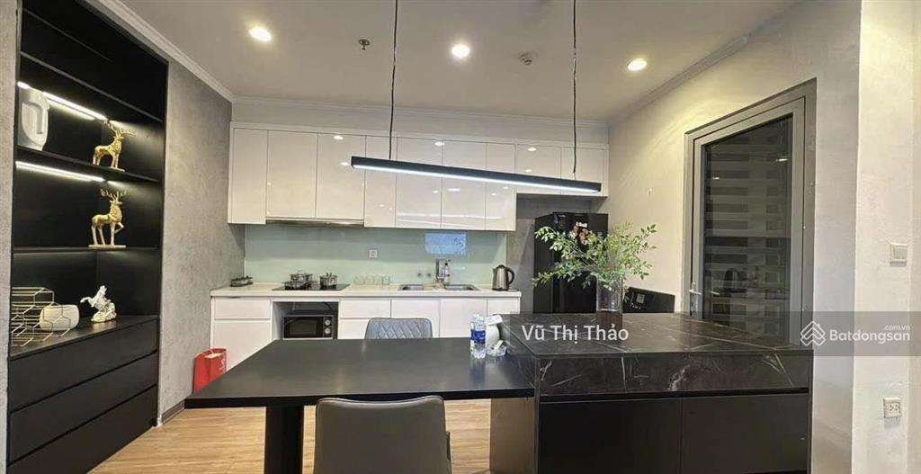 Chính chủ bán nhà tập thể võ thị sáu, quỳnh mai, sổ đỏ 53m, nhà thoáng, ô tô đỗ cửa, sổ đỏ lâu dài.