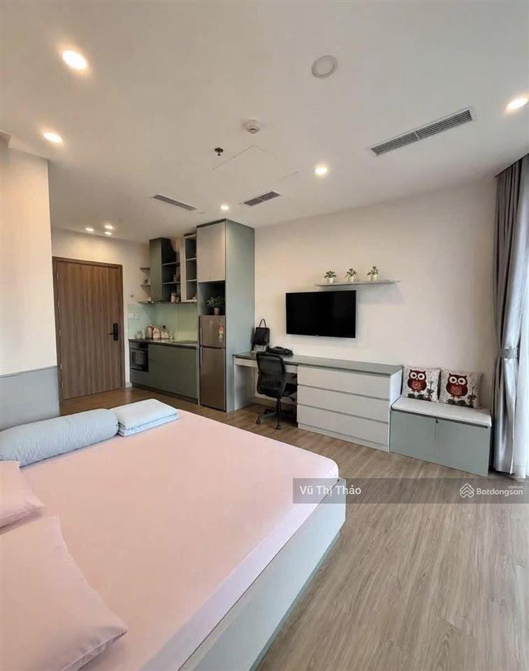 Chính chủ bán nhà chung cư có thang máy, 71m, sổ đỏ lâu dài, nhà thoáng, ô tô vào chân tòa, bán gấp