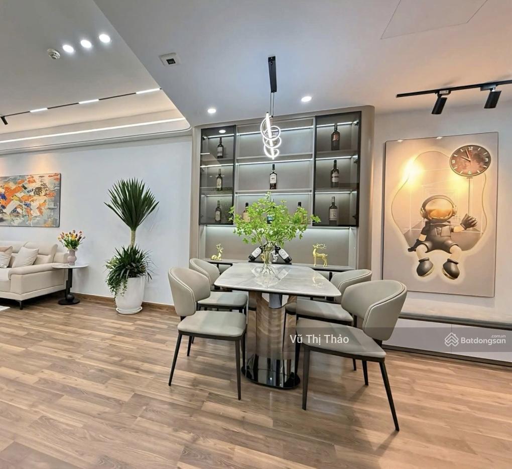 Chính chủ bán nhà tập thể võ thị sáu, thanh nhàn, đống đa  50m2, 2 ngủ, 2wc, full đồ, ô tô đỗ cửa