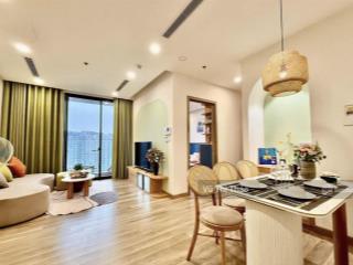 Chính chủ bán 2 sàn nhà tập thể 100m2, kim mã, sổ đỏ lâu dài, ô tô đỗ cửa, nhà rất thoáng, bán gấp
