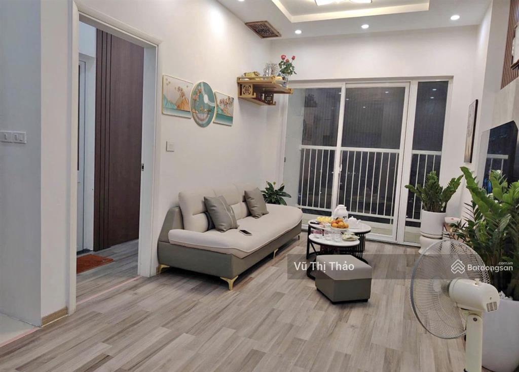 Chính chủ cần bán gấp nhà tập thể mặt phố thái hà, láng hạ, 50m, 2 ngủ, sổ lâu dài, có bãi xe, 3.35