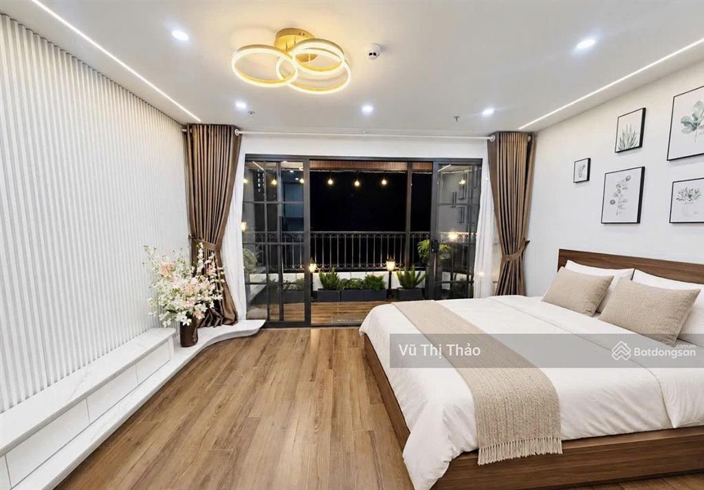 Chính chủ cần bán gấp nhà tập thể mặt phố thái hà, láng hạ, 50m, 2 ngủ, sổ lâu dài, có bãi xe, 3.35