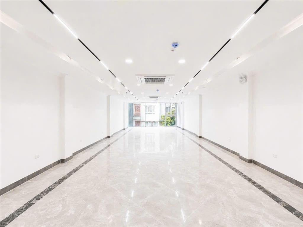 Bán nhà vp mặt phố tại hoàng ngân, 65 tỷ, 106m2, 9 tầng, 8p thông sàn, 10wc, chính chủ