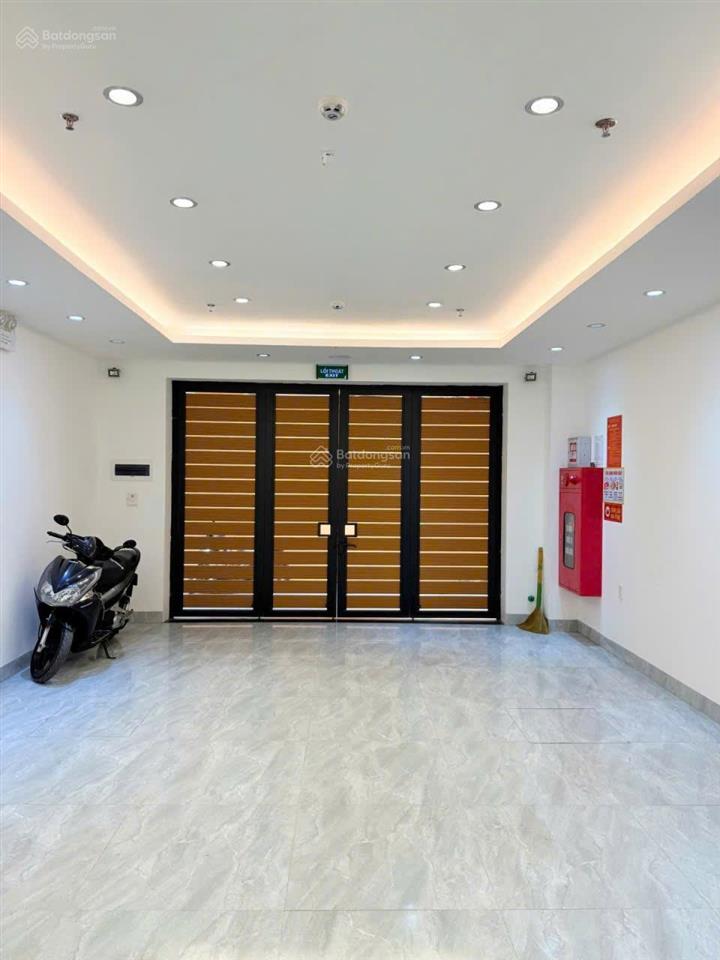 Chỉ 23 tỷ sở hữu ngay tòa chdv 11 phòng khép kín 7 tầng thang máy dòng tiền đều đặn tại kim giang!
